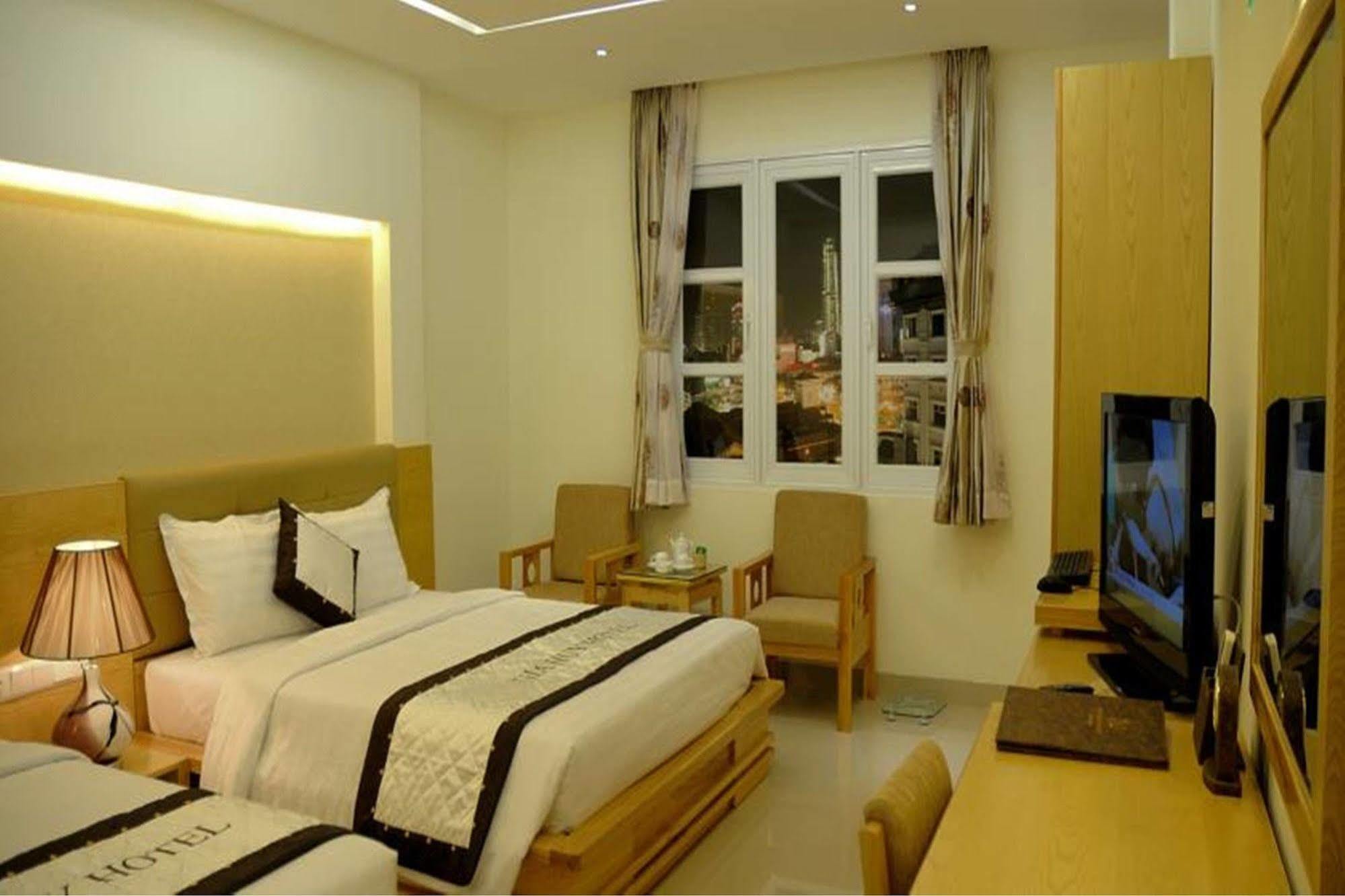 Gia Huy Hotel Ho Chi Minh-stad Buitenkant foto